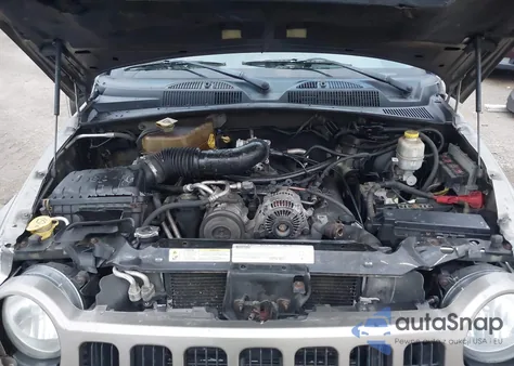 2007 Jeep Liberty Sport from USA, damaged, VIN 1J4GL48K57W540044